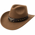 Brauner Cowboyhut mit Lederband und Stierkopf-Applikation